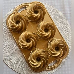 NORDIC WARE Heritage Bundtlette Cake Pan NEW